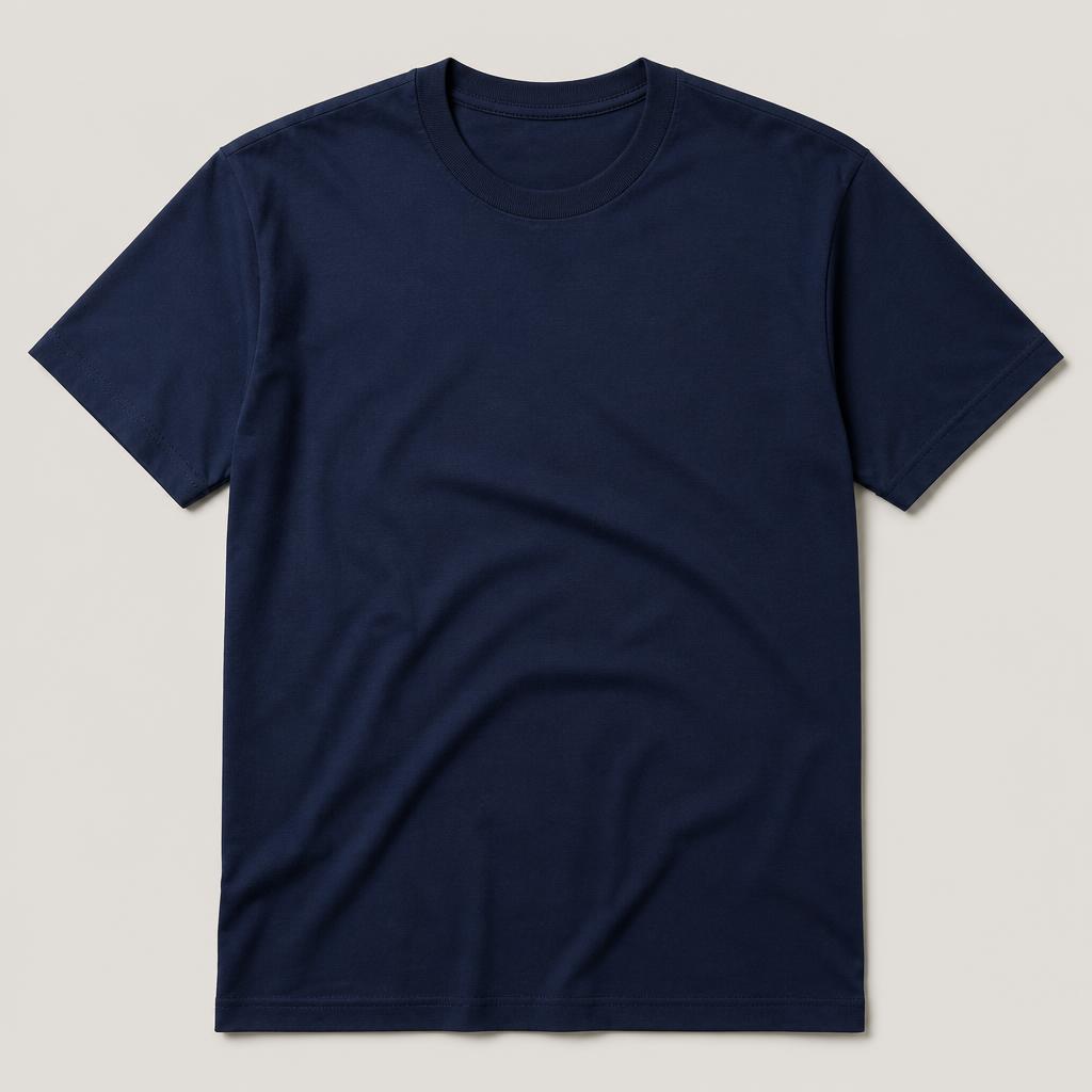 T-shirt i färgen navy, framsida